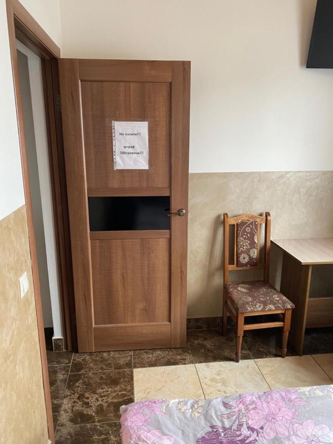 Домашній Затишок Hostel Στρίι Εξωτερικό φωτογραφία